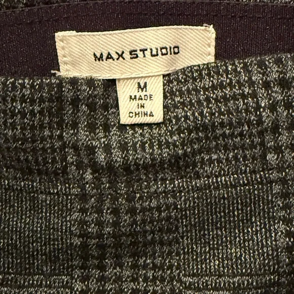 Max Studio Above the Knee Gray Plaid Skirt Size Medium - Picture 3 of 4